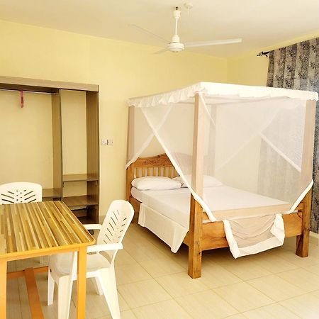 Hotel Casuarina Lounge Malindi Exterior foto