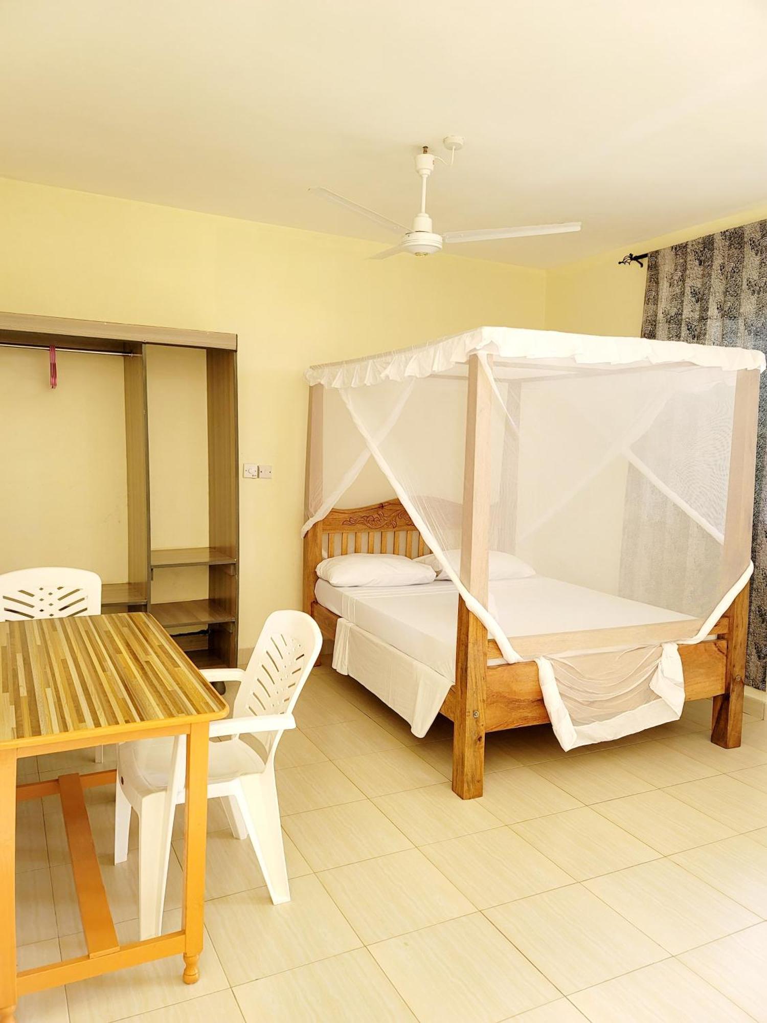 Hotel Casuarina Lounge Malindi Exterior foto
