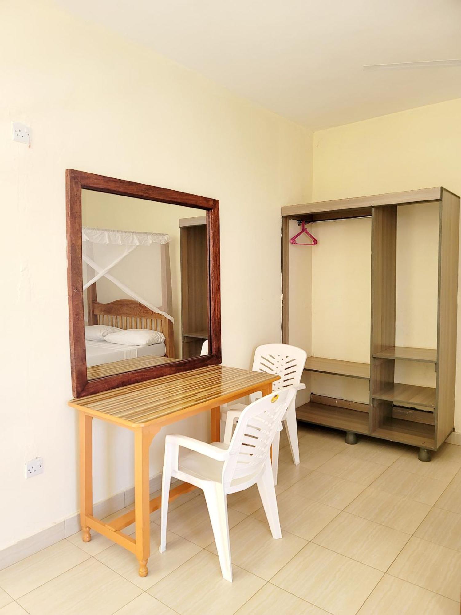 Hotel Casuarina Lounge Malindi Exterior foto